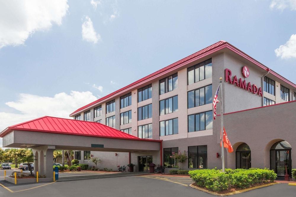 Lakeland Hotel Екстериор снимка
