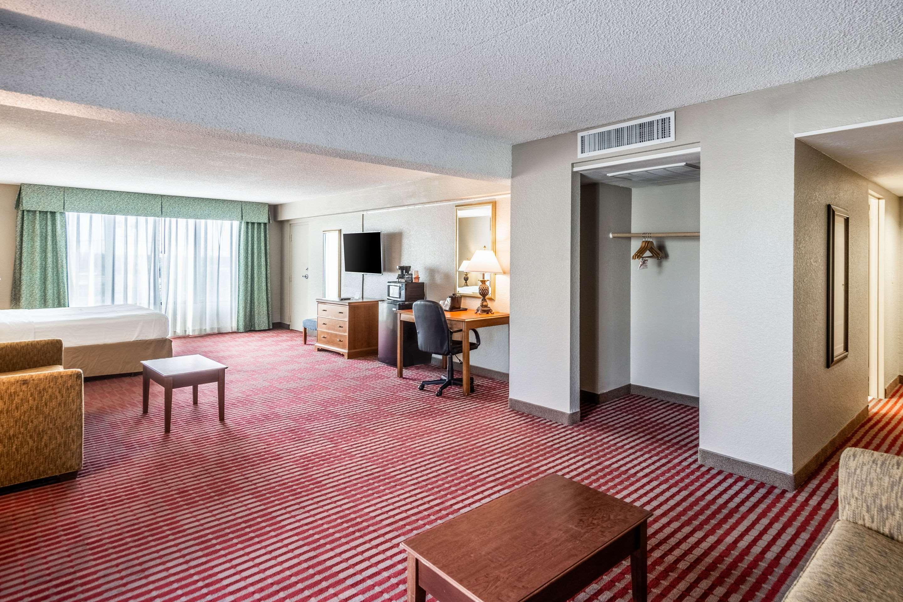 Lakeland Hotel Екстериор снимка